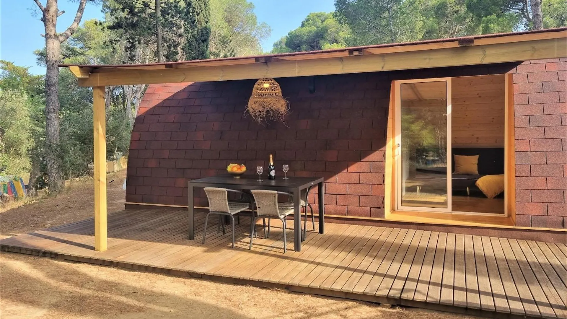 Cozy Pet-Friendly Bungalow Near Riells Beach L'Escala Holiday home